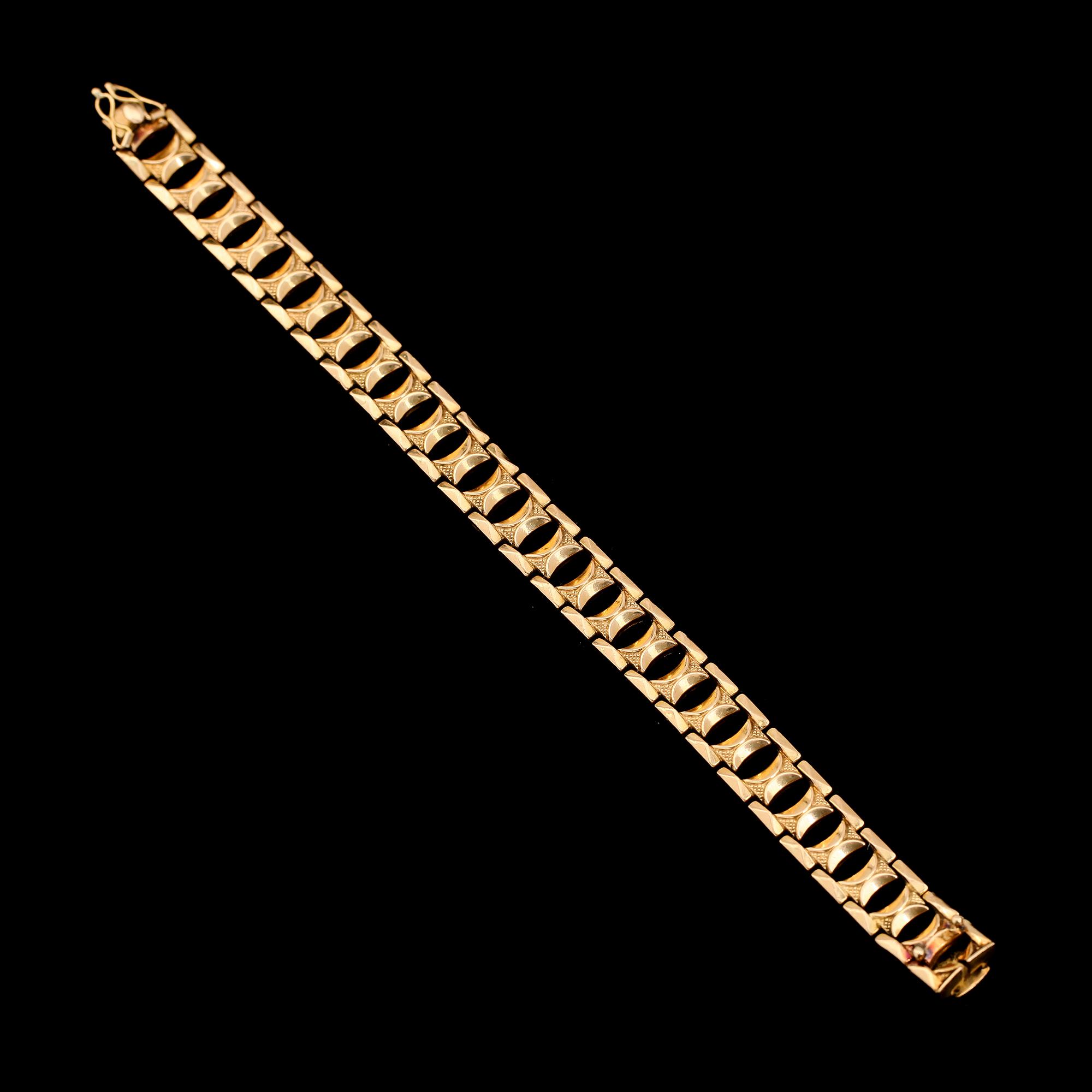 ARMBAND, 18K guld. Vikt ca 20 g.