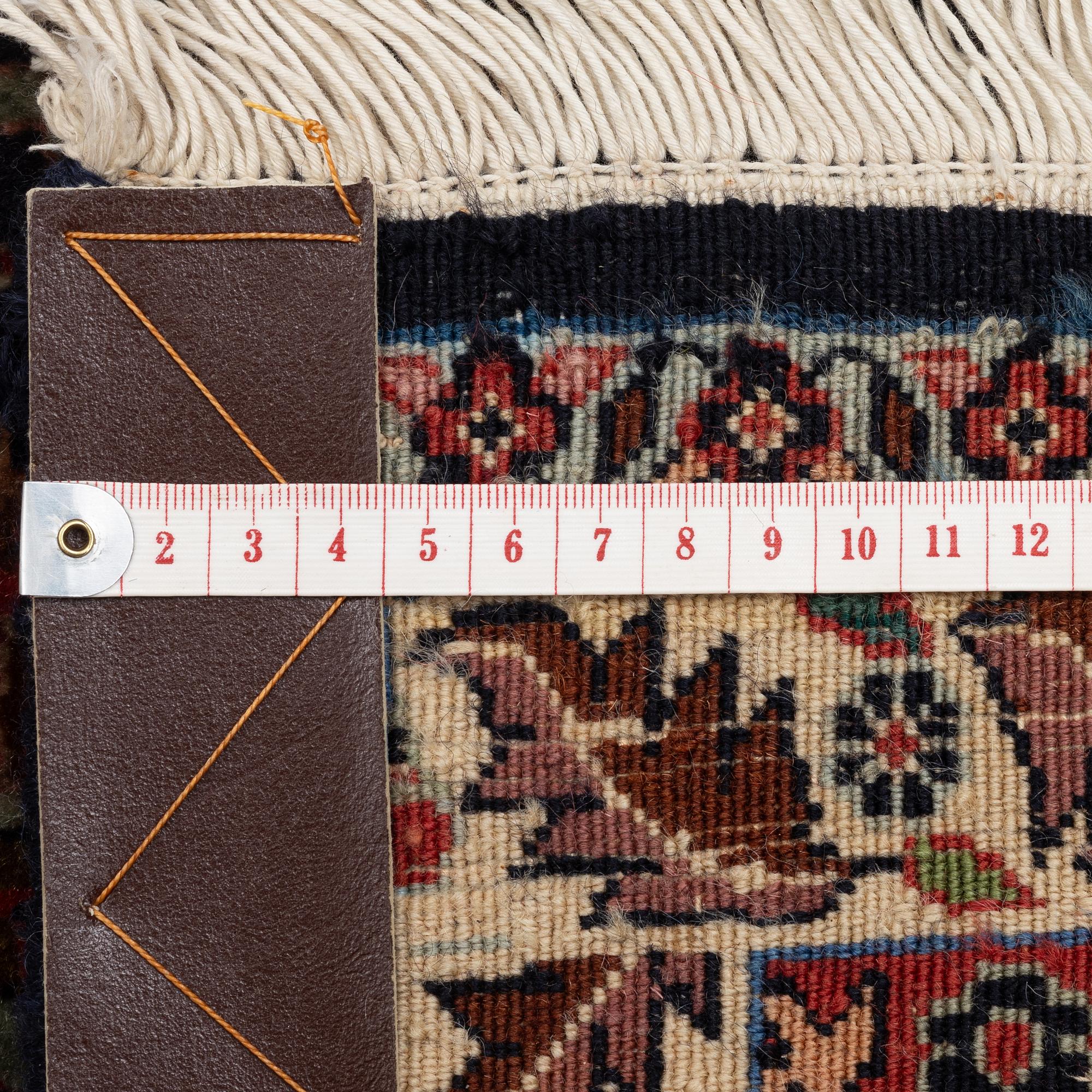 Carpet, Bidjar, approx. 240 x 155 cm.