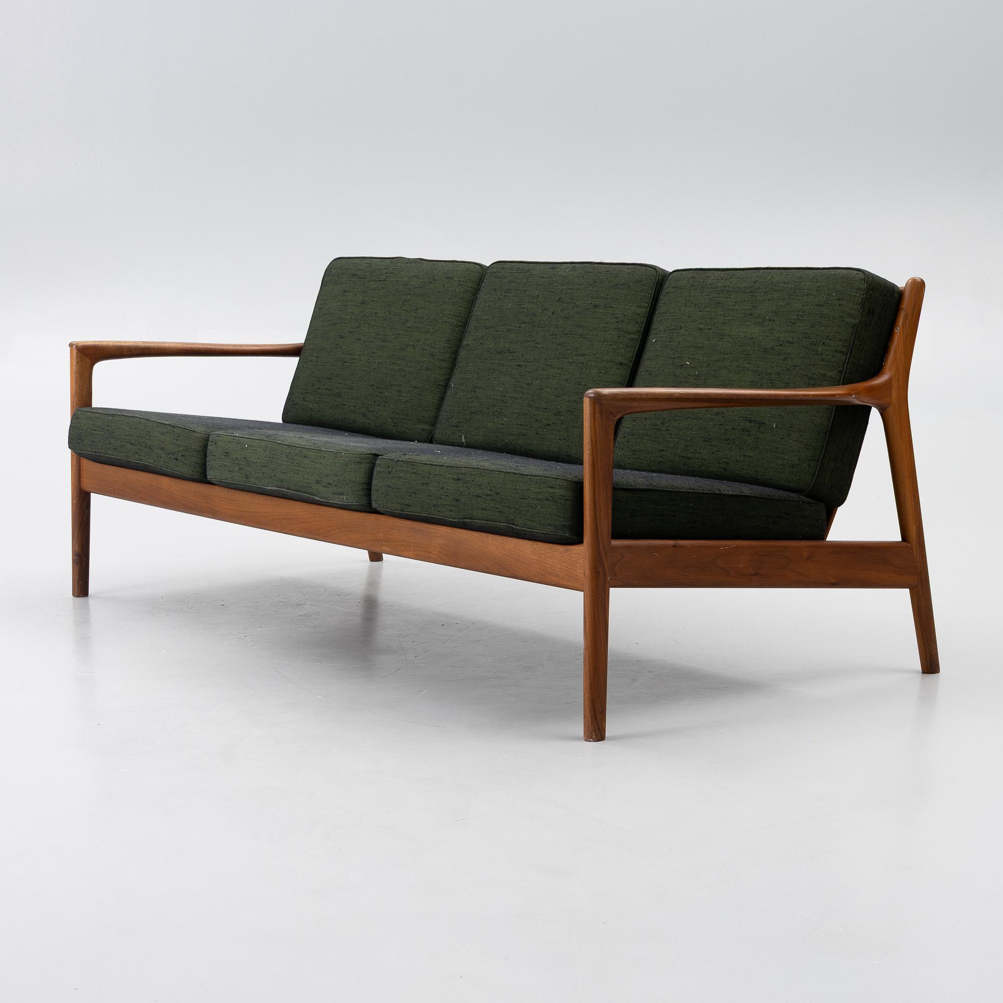 Folke Ohlsson, a 'USA 75' sofa, Dux, 1960's.