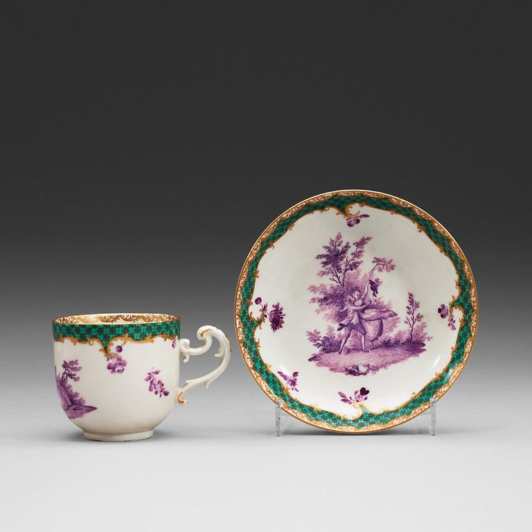 A Meissen cup with stand, ca 1755.
