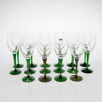 Saara Hopea, vinglas, 16 st, "Traviata", Notsjö, Nuutajärvi.