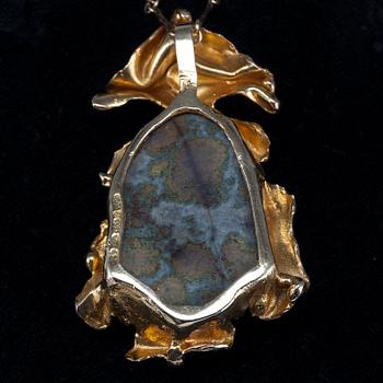 AMETISTHÄNGE och KED, 14K guld, ametistkristall, Reino Saastamoinen, Helsingfors 1971. Vikt 41 g.