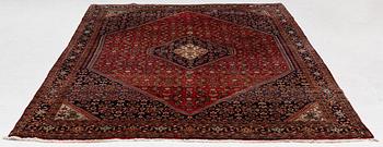 A Bidjar carpet, c. 330 x 220 cm.