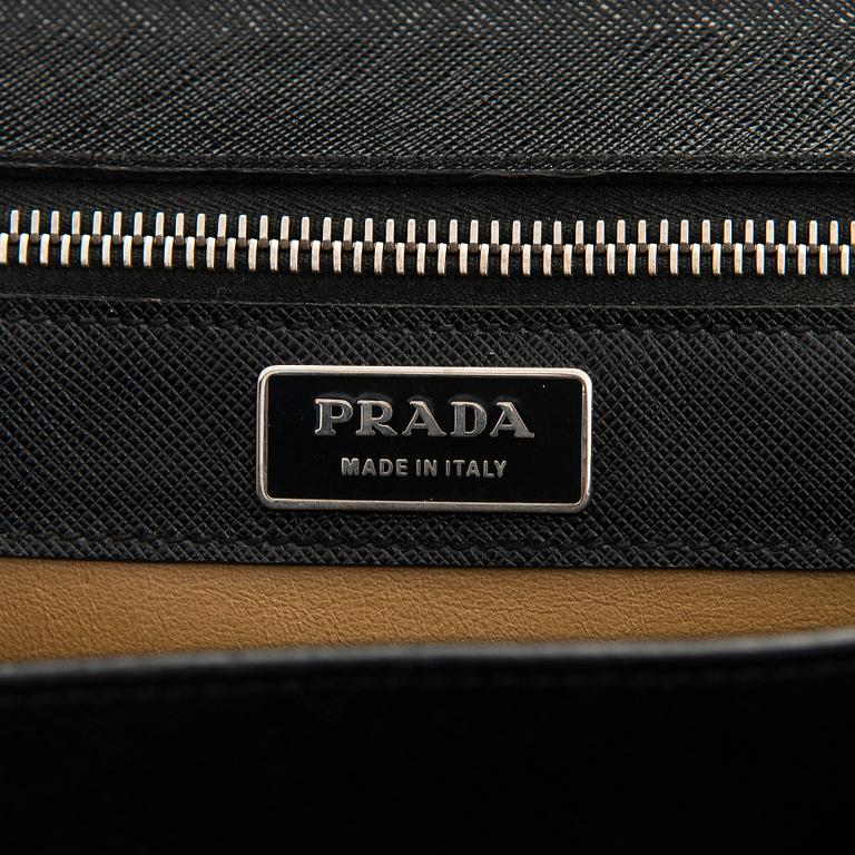 Prada, portfölj.
