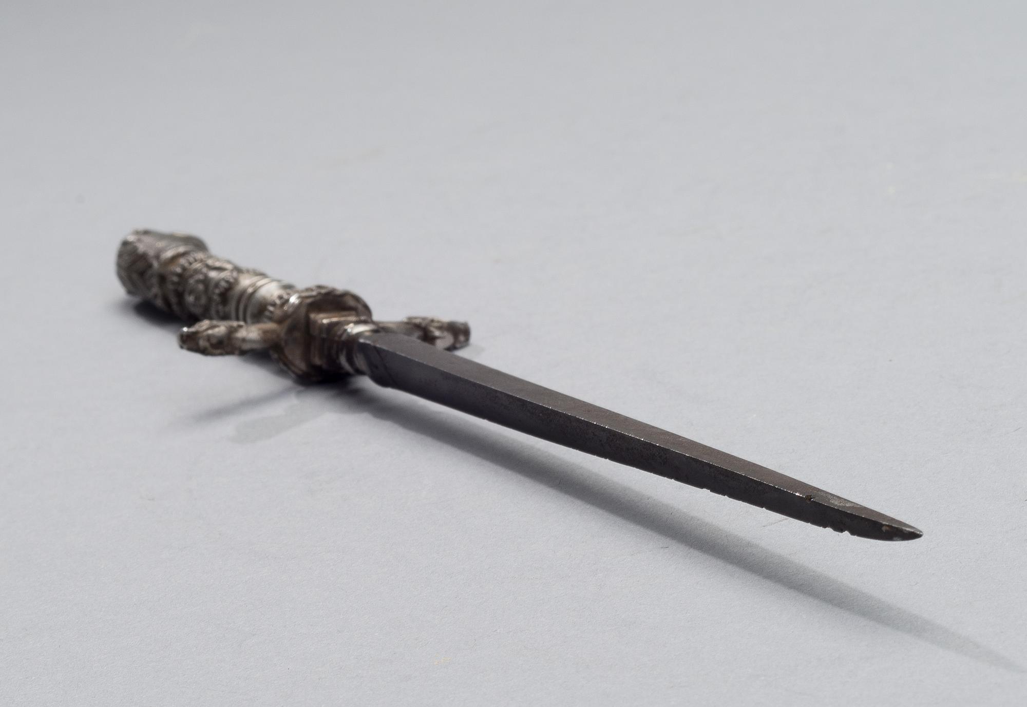 STILETTO, Italia, 1650-1680-luku.