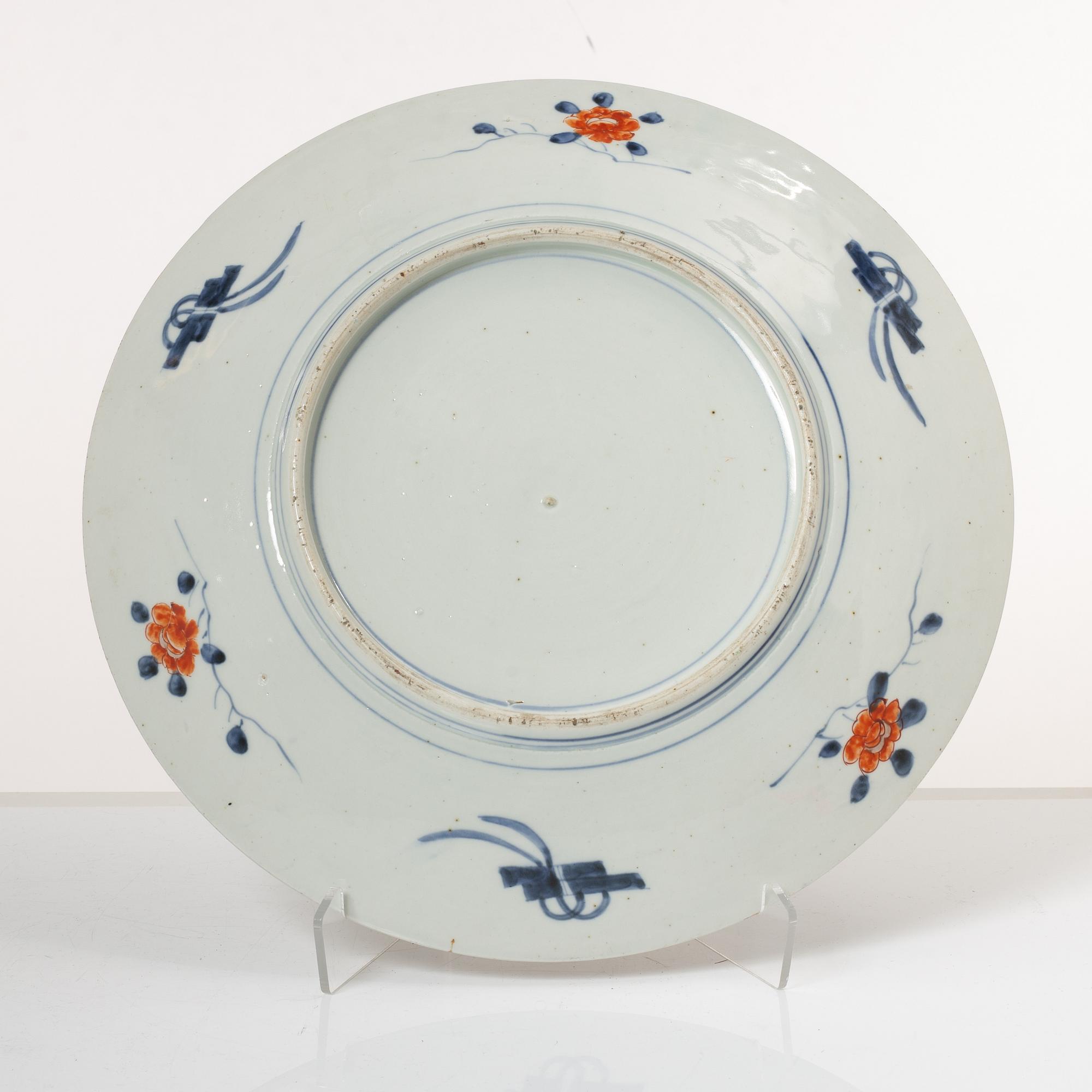 A large Japanese dish and a bowl, Meiji period (1868-1912).