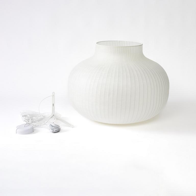 Benjamin Hubert, ceiling lamp, "Strand Pendant Lamp", Muuto.