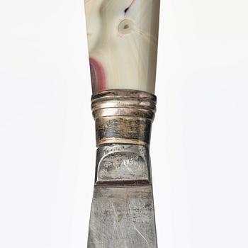 A presumably German baroque agate and silver-moutned letter opener, early 18th century.