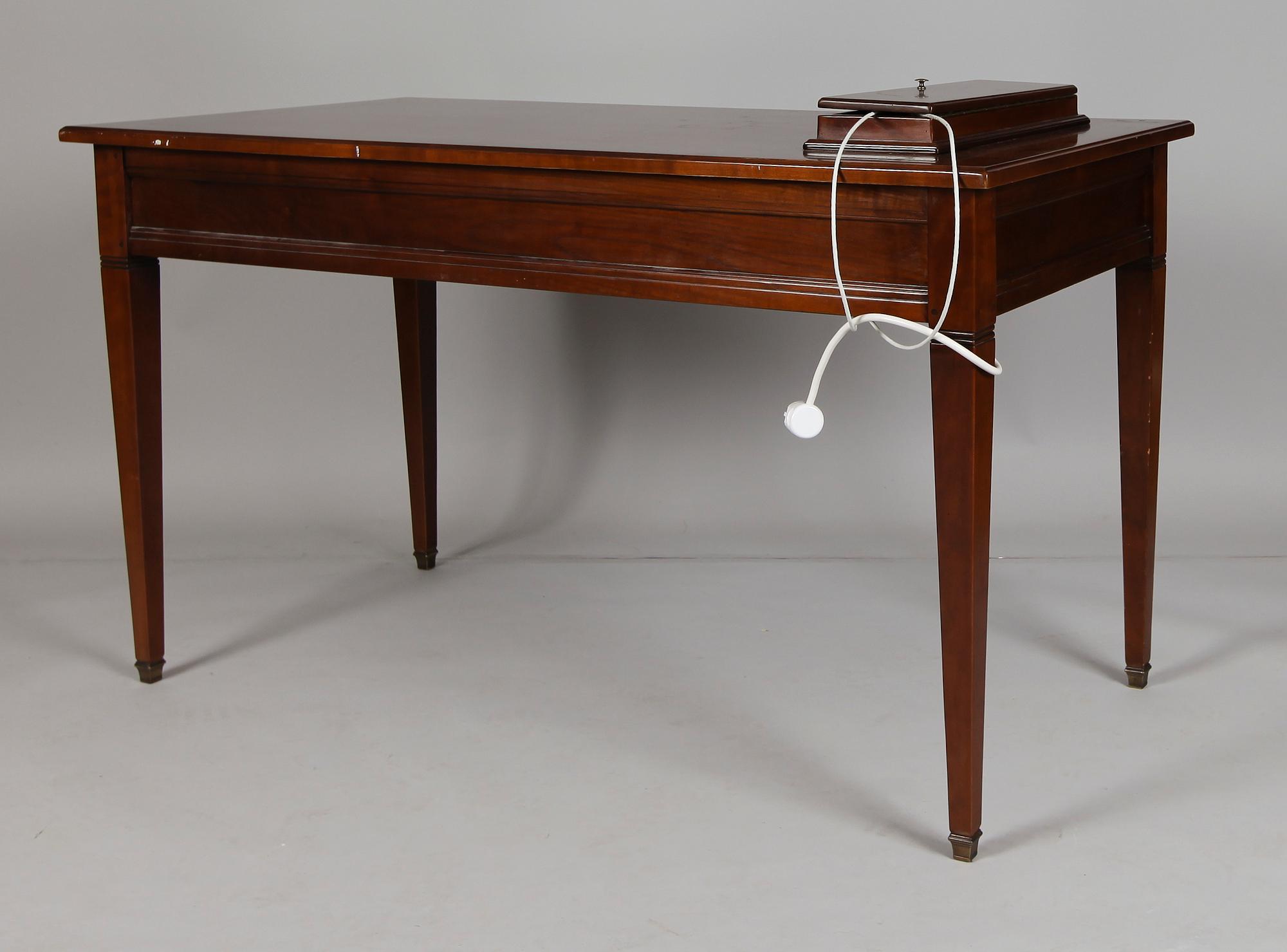 SKRIVBORD, Richelieu, Frankrike, 1900-talets andra hälft.