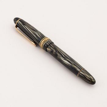 Montblanc, a 'Masterpiece 144G' fountain pen, 1950's.