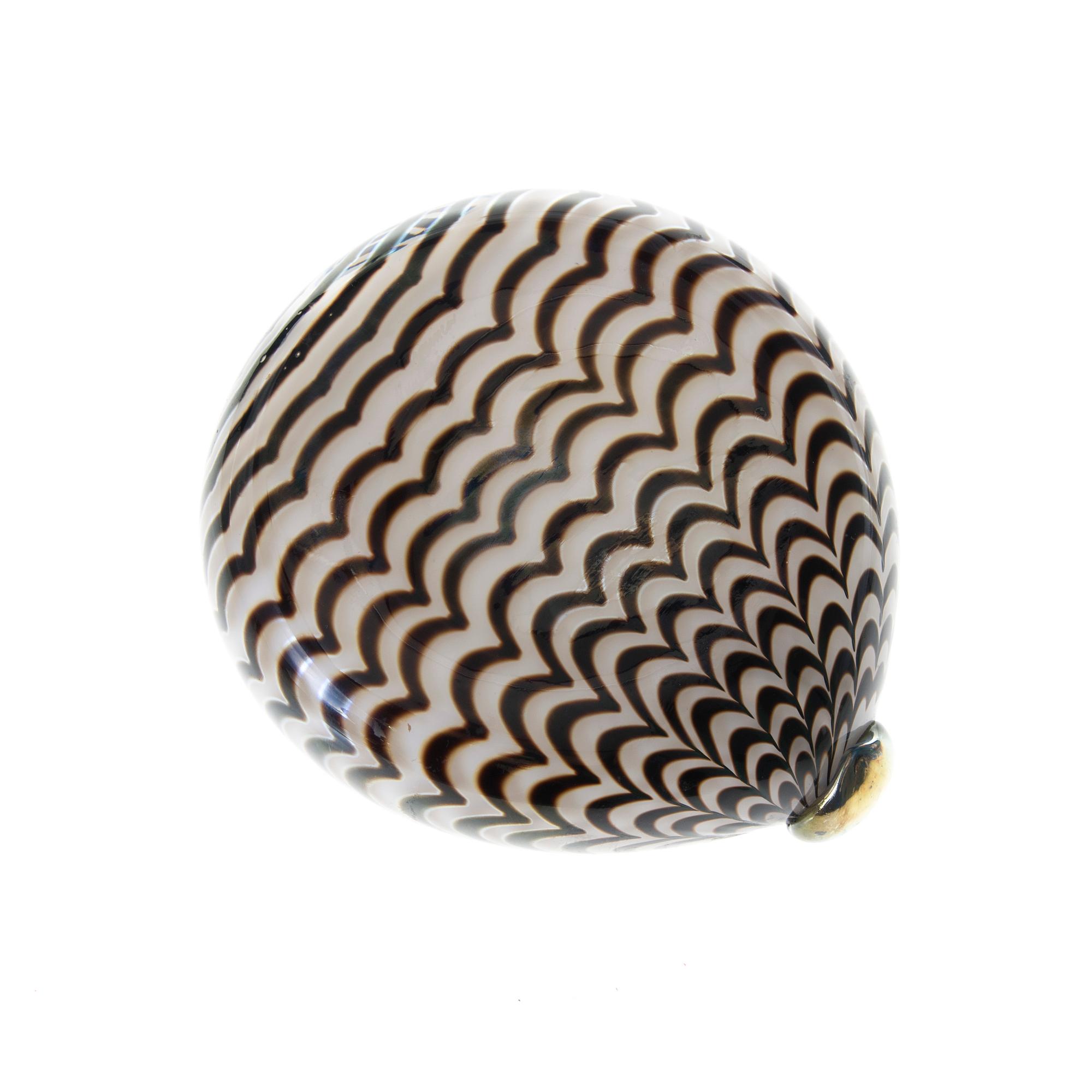 FIGURIN, glas, signerad K. Nurminen Nuutajärvi.