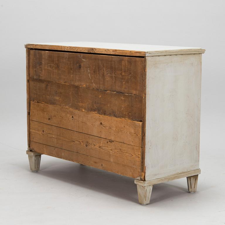 A 19th-century  chest of drawers.