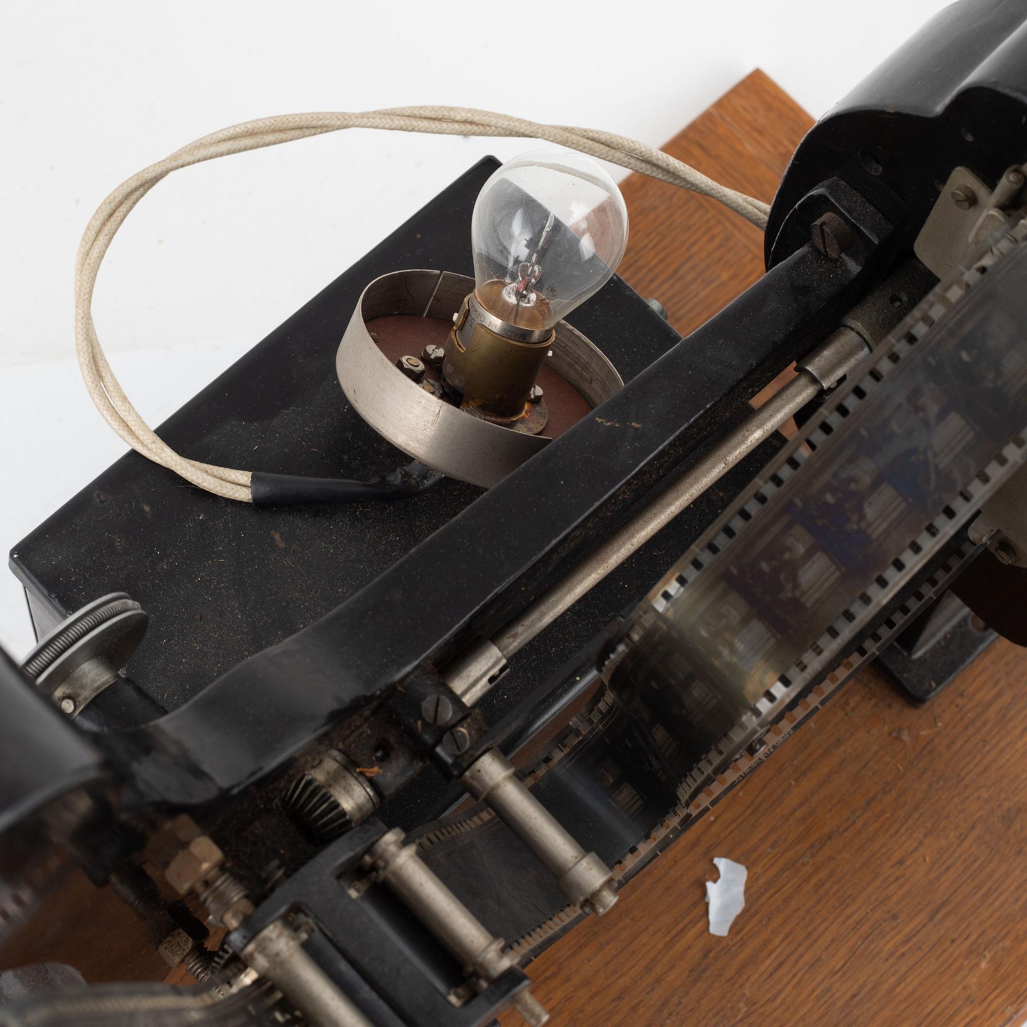 An Ernemann projector.