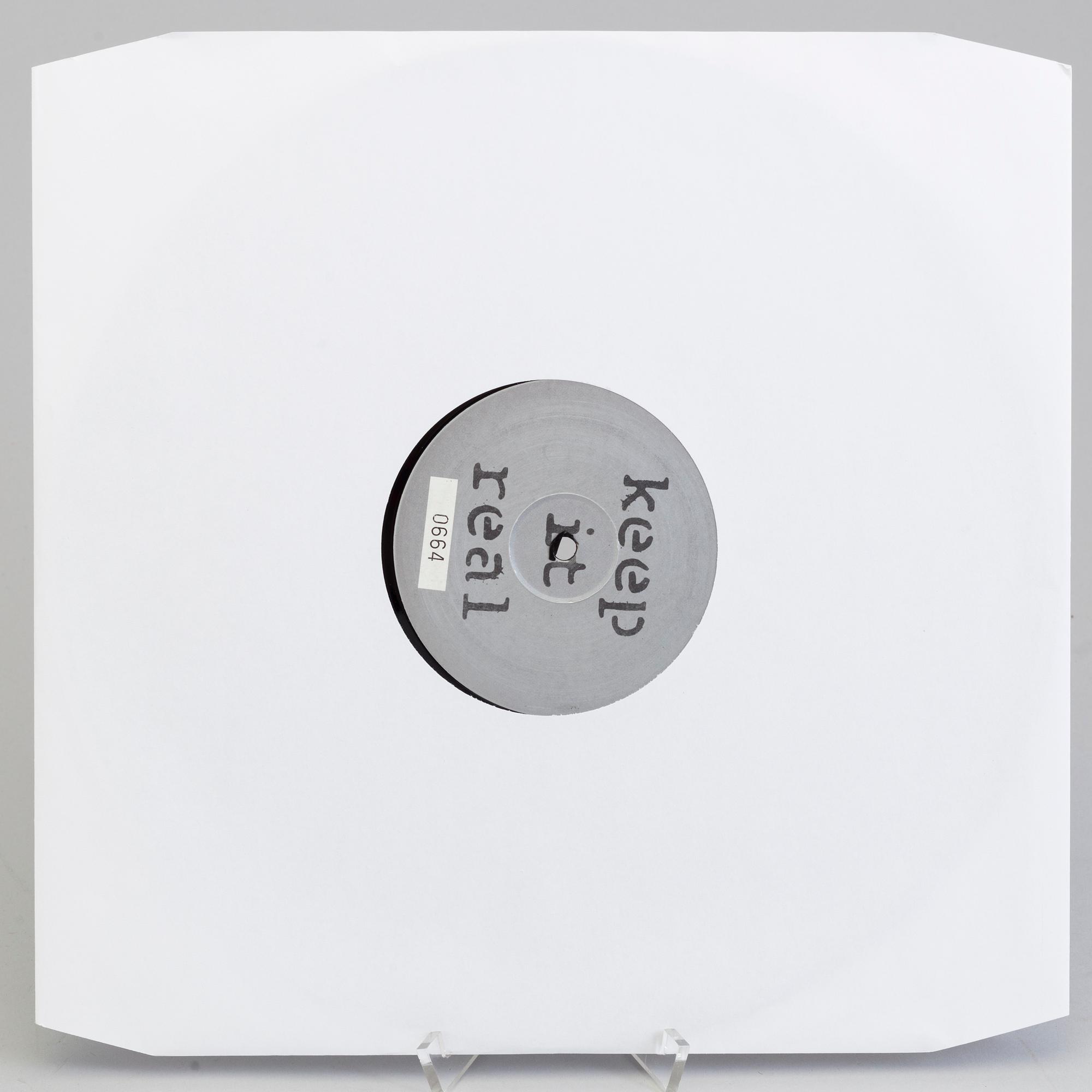 BANKSY, after, "Keep it real", 12" EP, DJDM, Danger Mouse, released 2008. Numrerad 0664 / 1000.