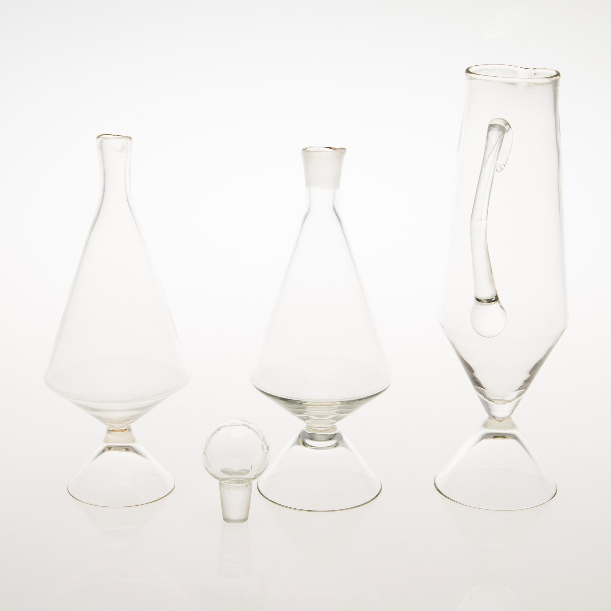TAMARA ALADIN, KARAFFER, 3 st, glas, X-serien, Riihimäen Lasi 1961-64. Modellerna formgivna 1961.