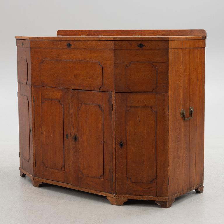 An oak sideboard, around 1800.