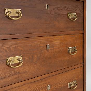 Byrå, Nordiska Kompaniet troligtvis, tidigt 1900-tal.