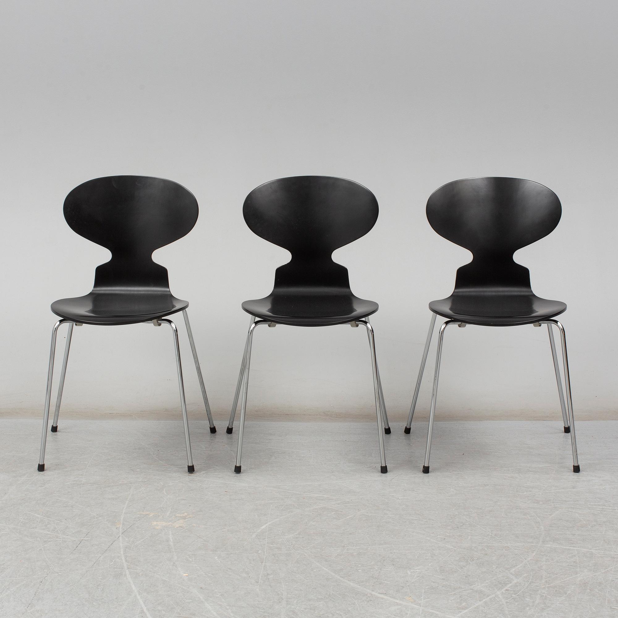ARNE JACOBSEN, stolar, 3 st, "Myran", Fritz Hansen Danmark, 2005.