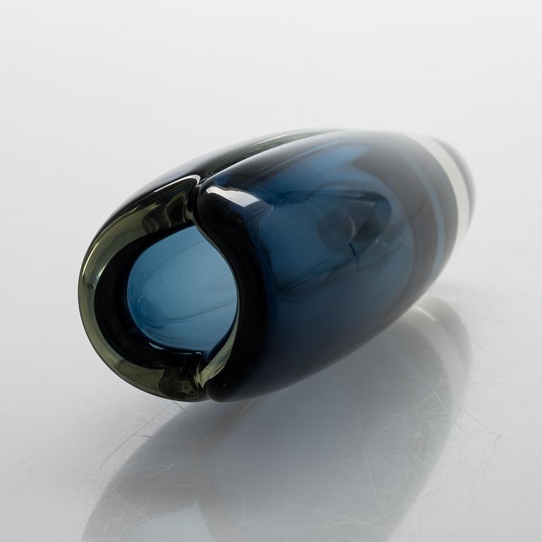 An 'Usva' glass vase by Kaj Franck, signed K. Franck Nuutajärvi Notsjö -62.