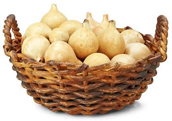 An Ingrid Herrlin stoneware basket with 33 onions, Båstad.