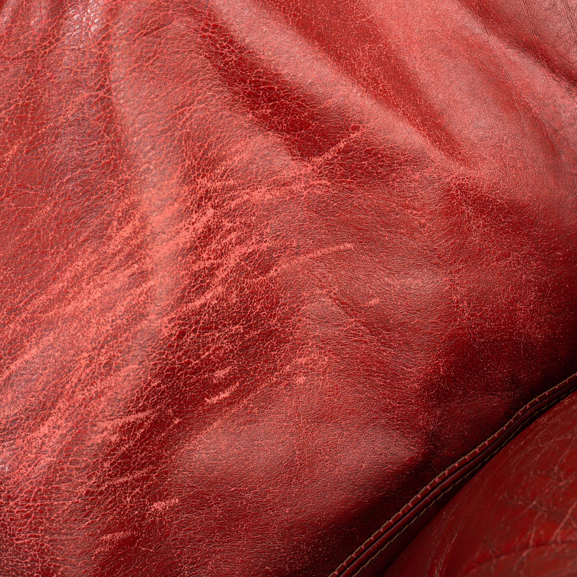 A sofa and a pair of armchairs, England, second half of the 20th century.