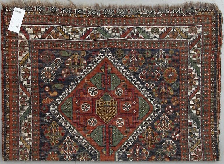 MATTA. Kaukasisk, old/semiantik, 138 x 96.