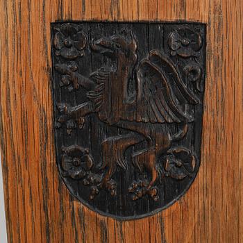 An oak art noveau chair from around year 1900.