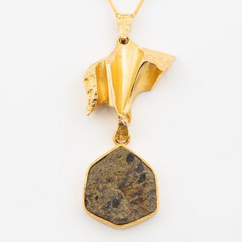 Björn Weckström, necklace "Joik" 18K gold with copper ore, Lapponia 1976.