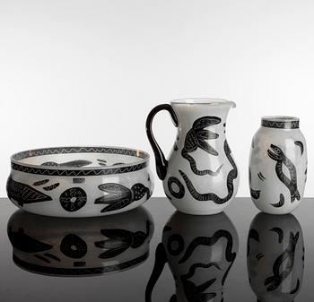 ULRICA HYDMAN-VALLIEN, jug, vase and bowl, glass, "Caramba", Kosta Boda.