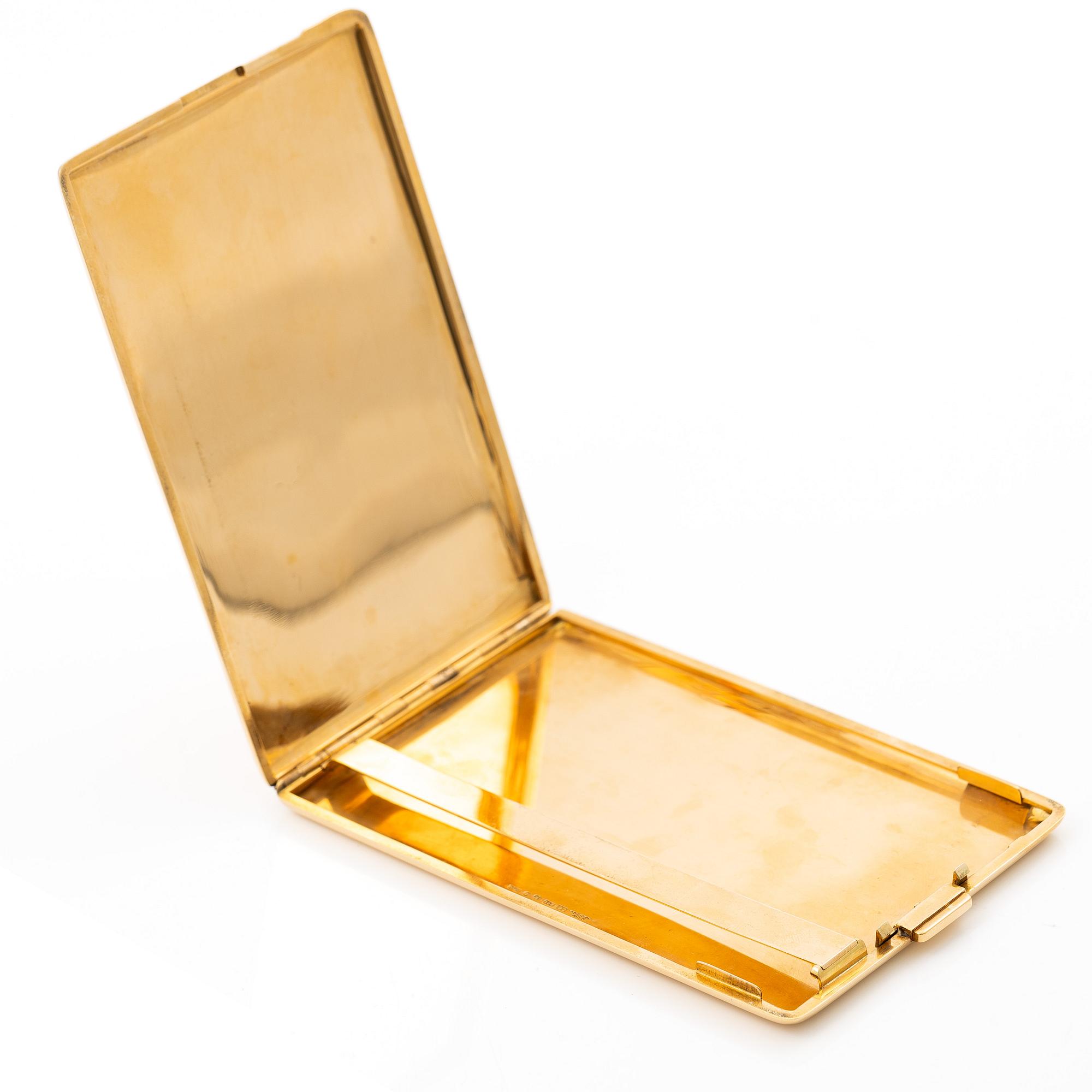 Cigarette case, 18K gold, 1940s.