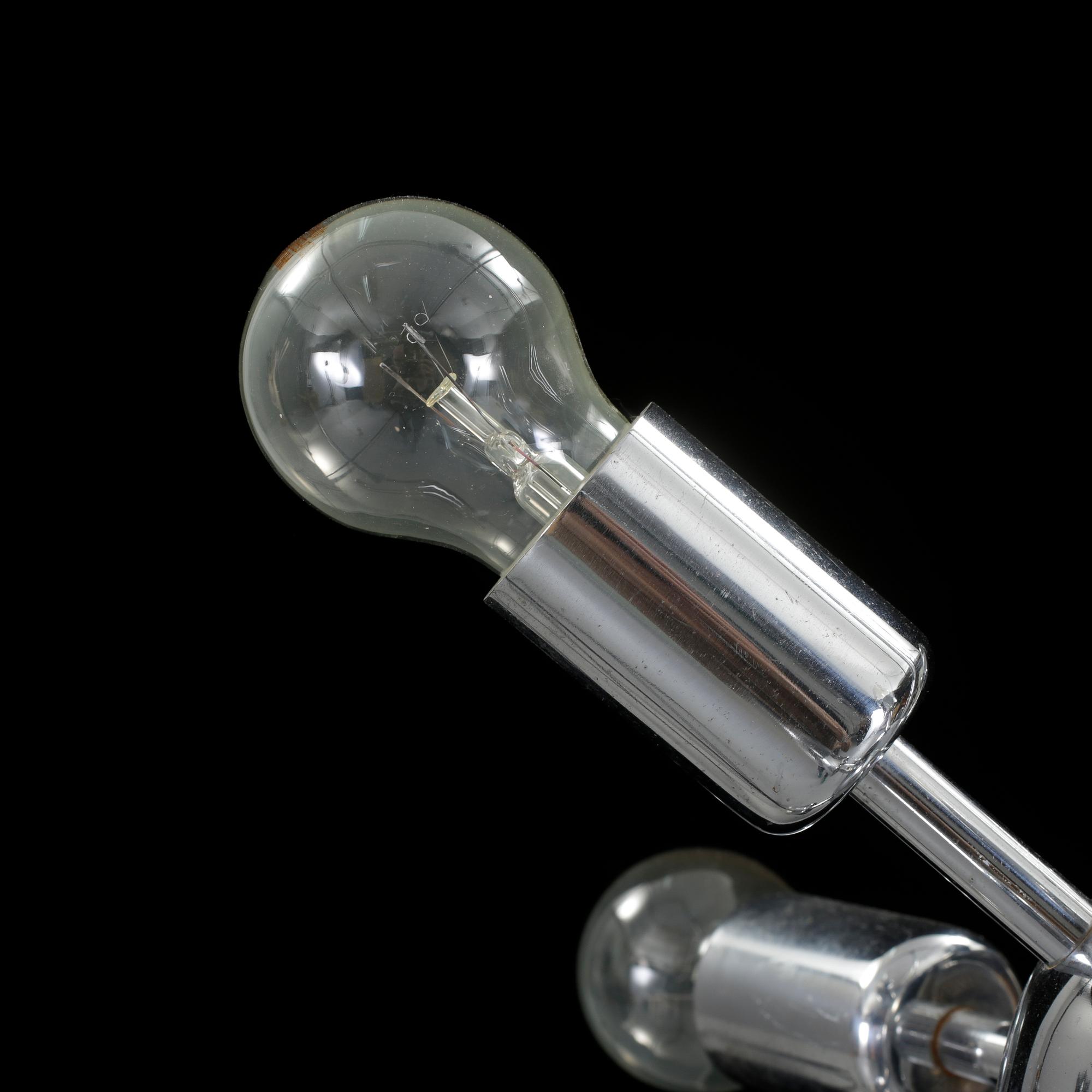 TAKLAMPA, 1960-tal. Höjd ca 73 cm.