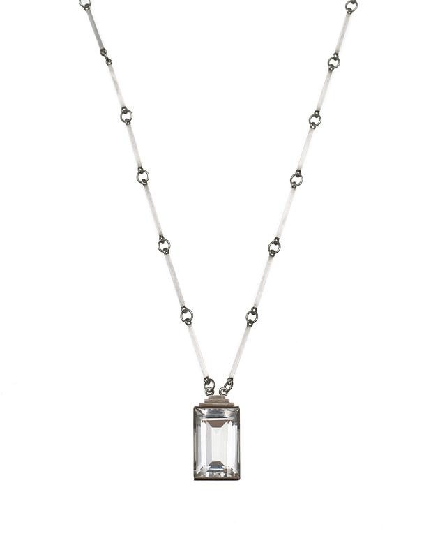 Wiwen Nilsson, A Wiwen Nilsson rock crystal and sterling pendant and chain, Lund 1944.