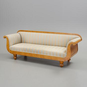 SOFFA samt STOLAR, 2 st, empire/senempire, 1800-talets mitt.