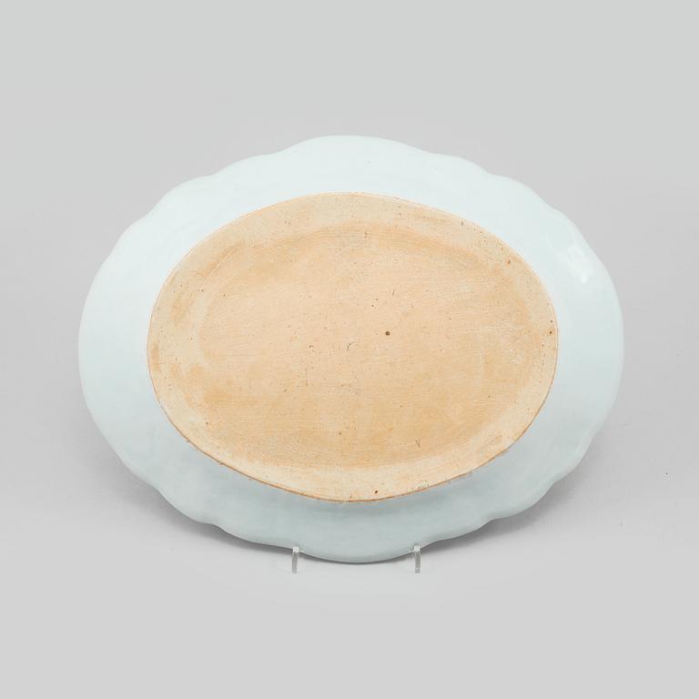 SERVERINGSFAT, porslin, Kina, 1700-tal.