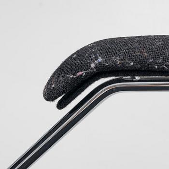 Arne Jacobsen, karmstolar, 4 st, "Sjuan", Fritz Hansen, 2000-tal.