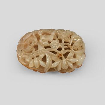 130. A carved nephrite placque with bats, Qing dynasty (1644-1912).