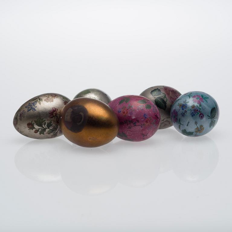 RUT BRYK, A SET OF SIX CERAMIC EGGS. Three signed Bryk. 1970s.