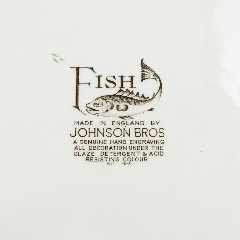 Tallrikar & serveringsfat, 12 delar, flintgods, "Fish", Johnson Brothers, England.