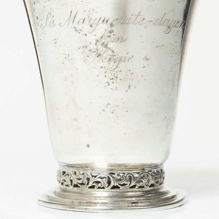 K Anderson, bägare, silver, Stockholm 1931.