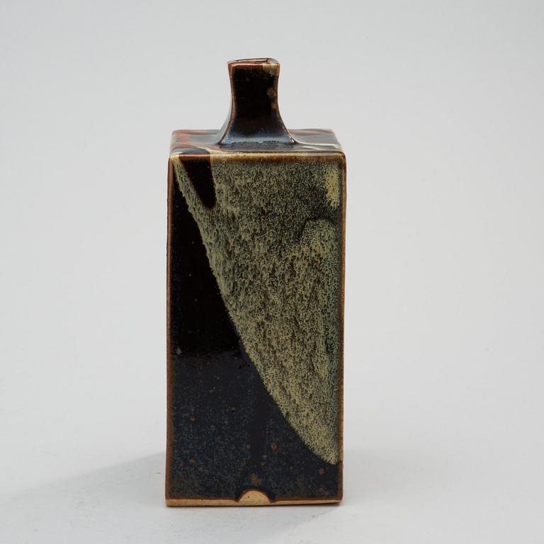 A stoneware vase attributed to Shoji Hamada, Japan 1960's.