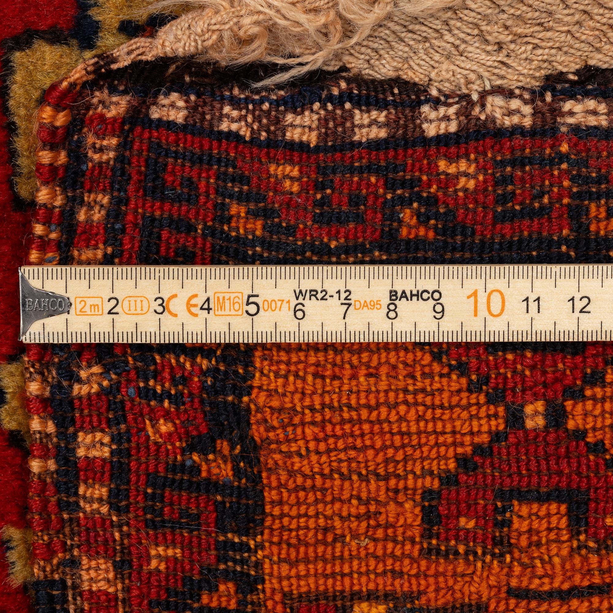 Gallerimatta, semiantik Adiyaman, sydöstra Anatolien, ca 345 x 100 cm.