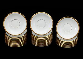 KAFFEKOPPAR MED FAT, 21+6 delar porslin, "Golden Sun", Sigvard Bernadotte, Bing & Gröndal. Danmark, 1900-tal.