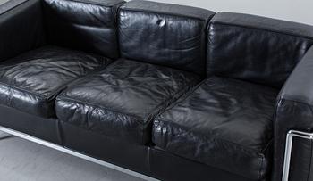 LE CORBUSIER, soffa "LC2", Cassina, märkt i metallen.
