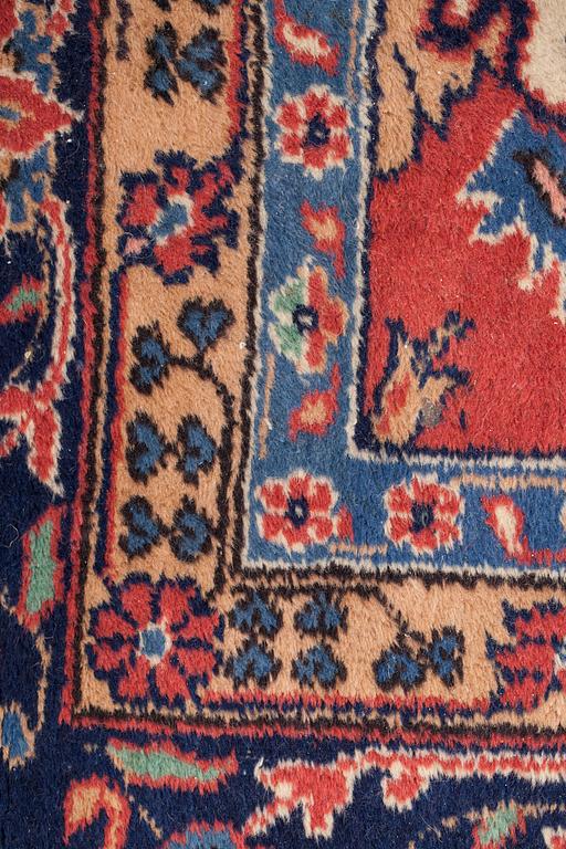 MATTA, Täbris, old. Ca 356x265 cm.