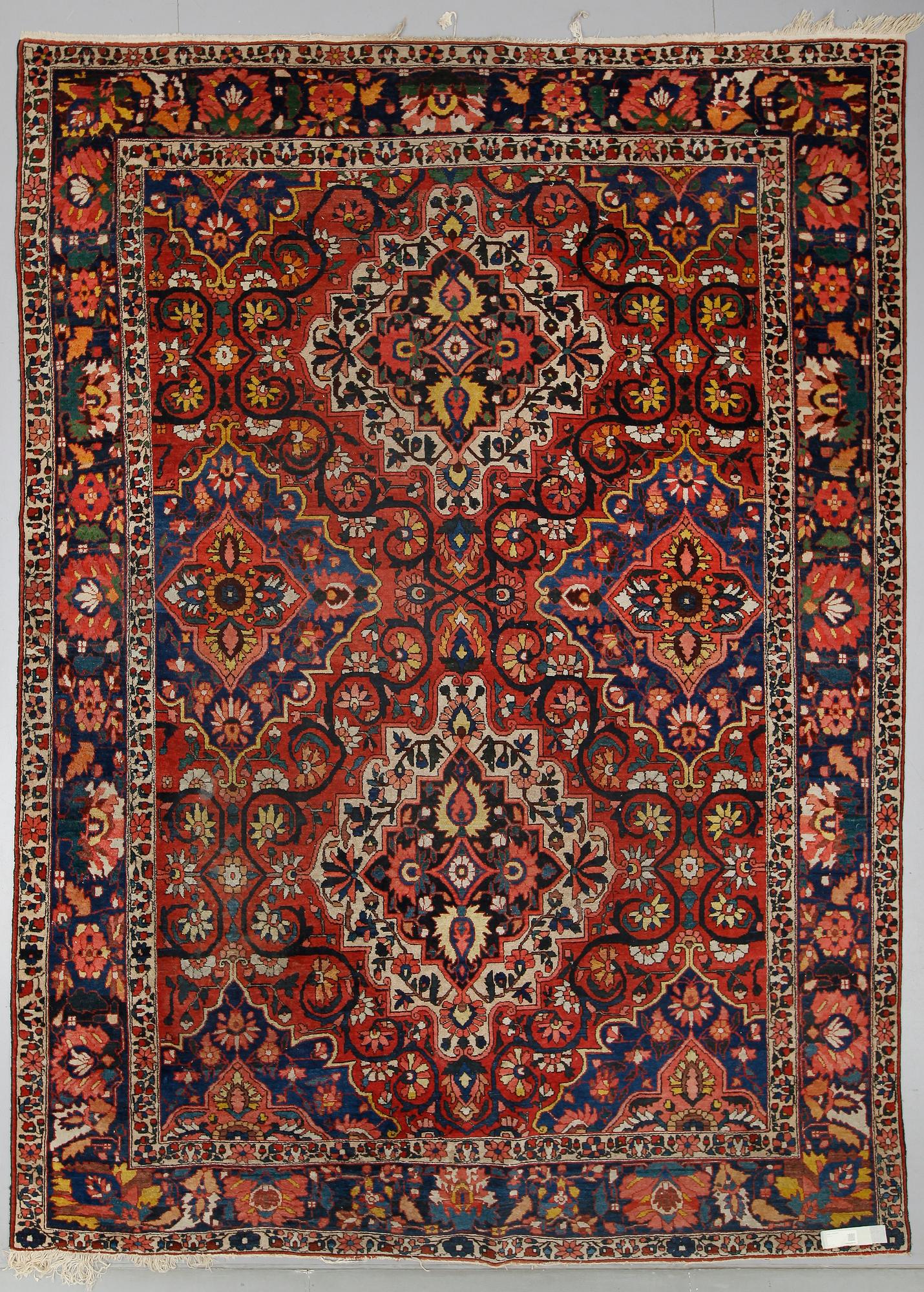 MATTA, orient, old, ca 358 x 264 cm.