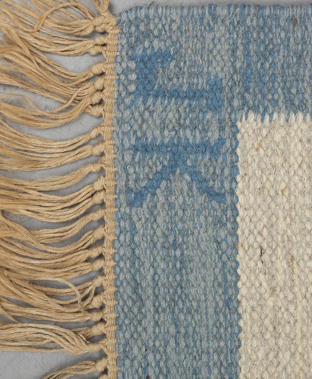 Karin Jönsson, possibly, a flat weave carpe, ca 249 x 173 cm, signed JK.