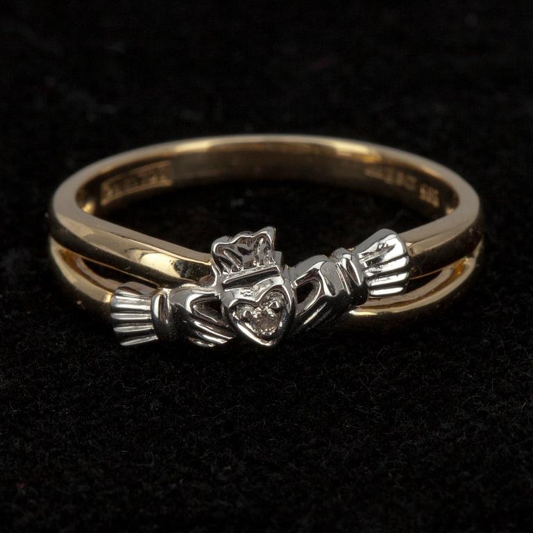 RING, guld 14K, liten diamant.  "Claddagh" 1900-talets senare hälft. Vikt 2,8 g.