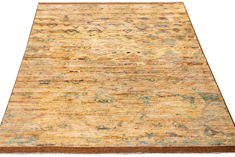 A modern design Moroccan carpet, a. 292 x 199 cm.