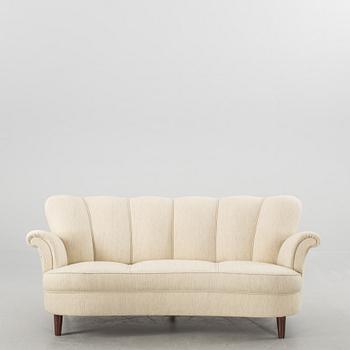 A 1950's three pice lounge suite.