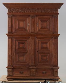SKÅP, renässansstil, sent 1800-tal.